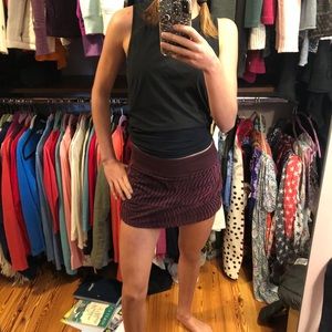 Lululemon pace rival skirt
